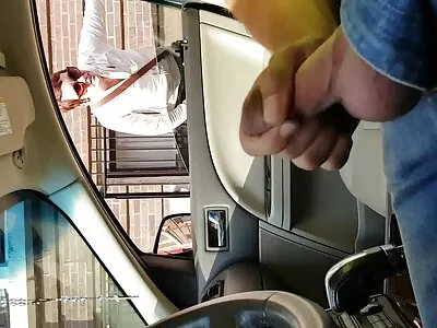 Bekijk haar voor de eerste keer masturberen video (Aglaya) gratis poro films