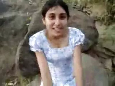 Hete tiener sex films tiener geneukt en afgeroomd